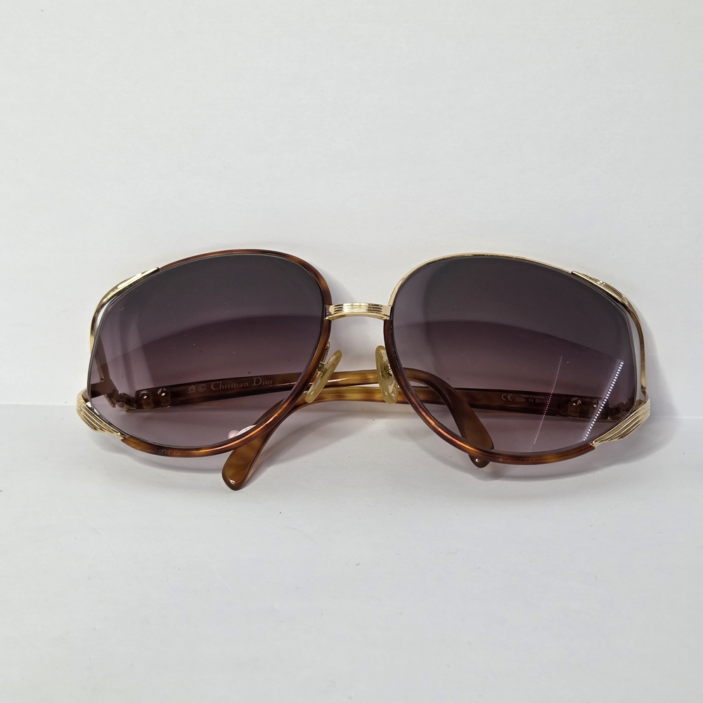 Dior Gradient Brown Shield Sunglasses with Gold Trim - Picture 5 of 15